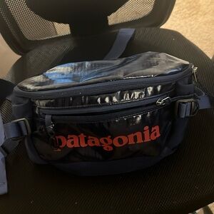 Patagonia Black Hole Waist Pack 5L Bag Hip Fanny - Classic Navy Bike Emblem